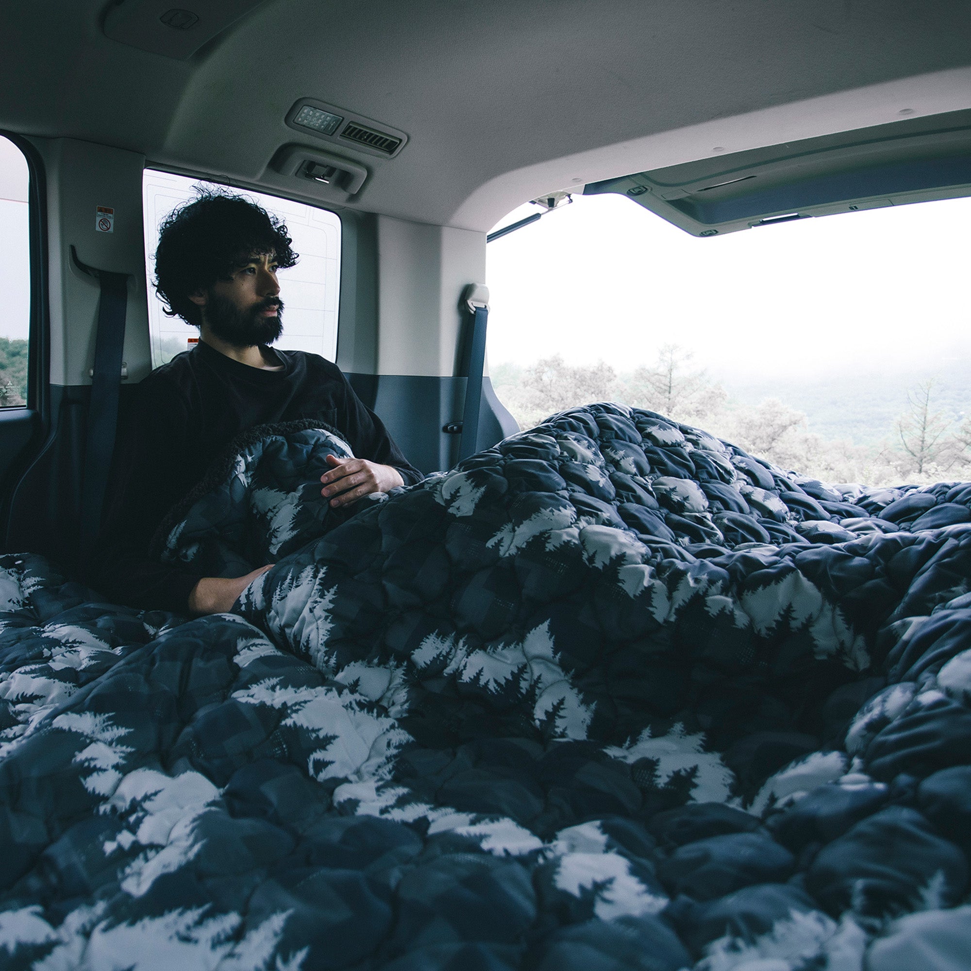 2025 LUGH 魔法瓶ブランケットEDGE Lサイズ (新6層/ W発熱)