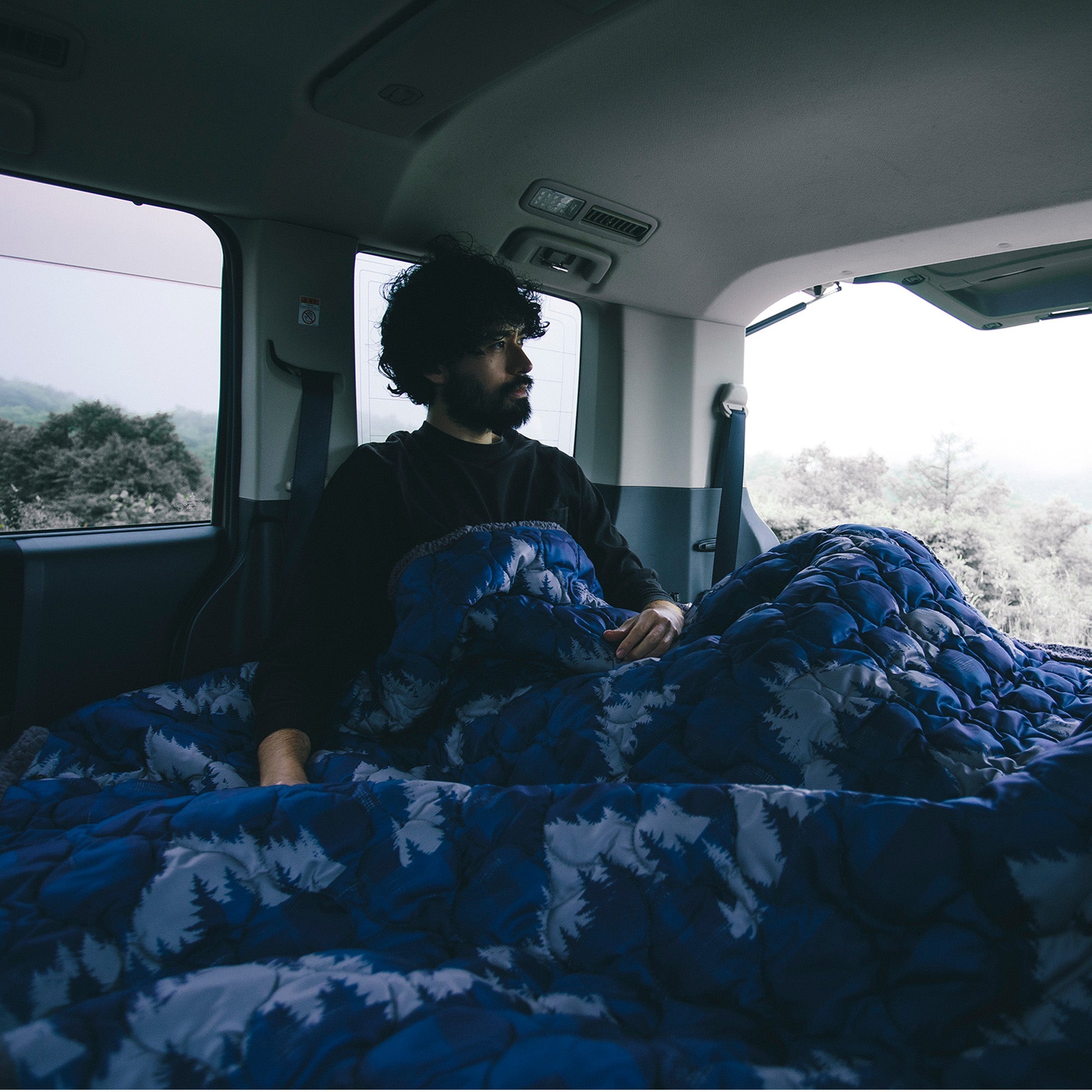 2025 LUGH 魔法瓶ブランケットEDGE Lサイズ (新6層/ W発熱)