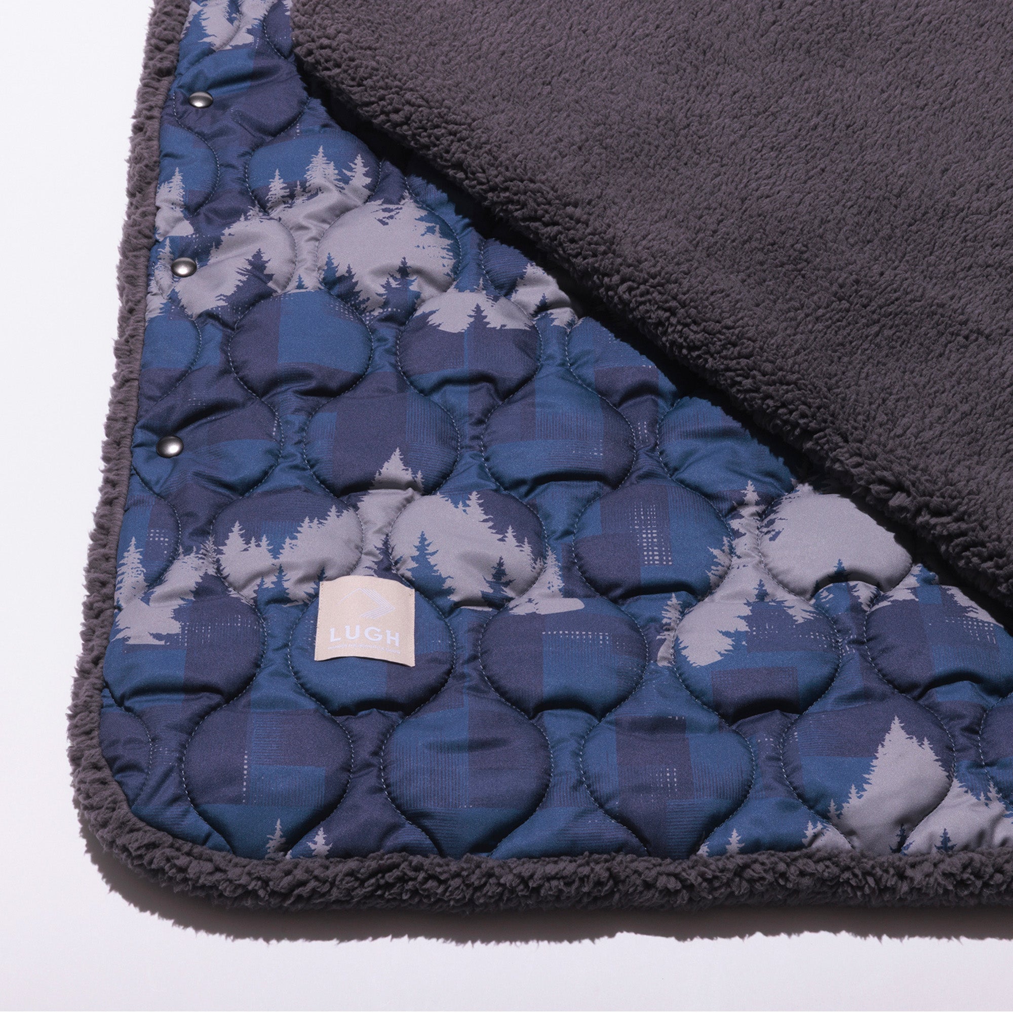 【早い者勝ち！】mountain-lodgebag-20 12月12日までの出品 LUGH2026福袋｜LUGH公式 魔法瓶ブランケット オンラインストア