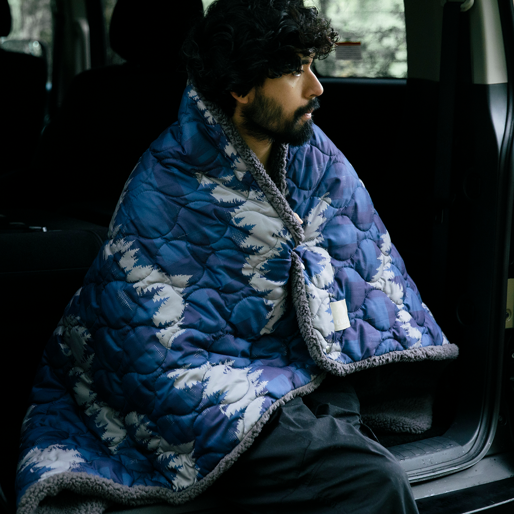 2025 LUGH 魔法瓶ブランケットEDGE Sサイズ (新6層/ W発熱)