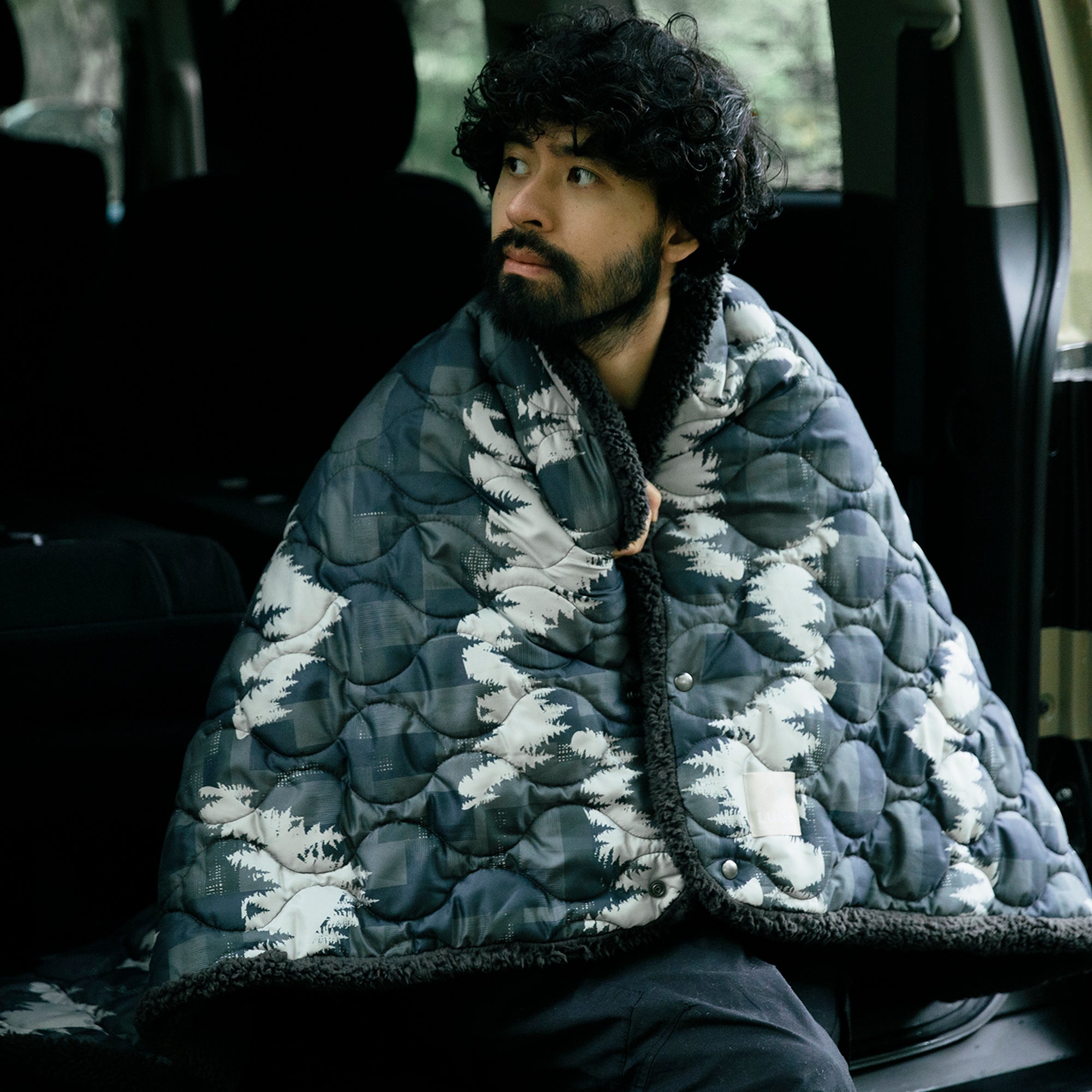 2025 LUGH 魔法瓶ブランケットEDGE Sサイズ (新6層/ W発熱)