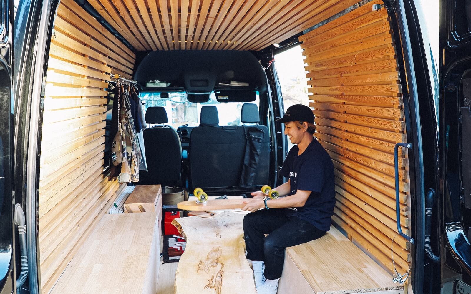 vanlife_01_main.jpg?v=